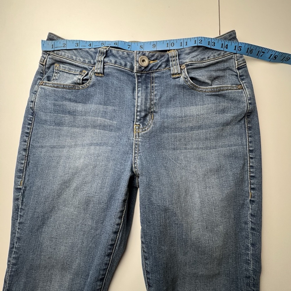 CAbi Zip Ankle Mid Rise Sz 8 Women's Light Wash Cropped Stretch Jeans Stye #232 - Picture 5 of 15